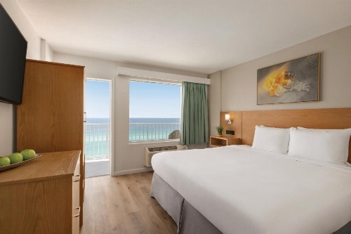Radisson Hotel Panama City Beach - Oceanfront image 5